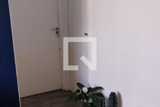 Sala de apartamento à venda com 2 quartos, 43m² em Morro Santana, Porto Alegre