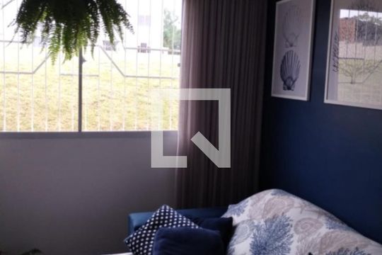 Sala de apartamento à venda com 2 quartos, 43m² em Morro Santana, Porto Alegre