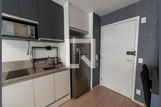 Apartamento para alugar com 1 quarto, 32m² em Lapa de Baixo, São Paulo