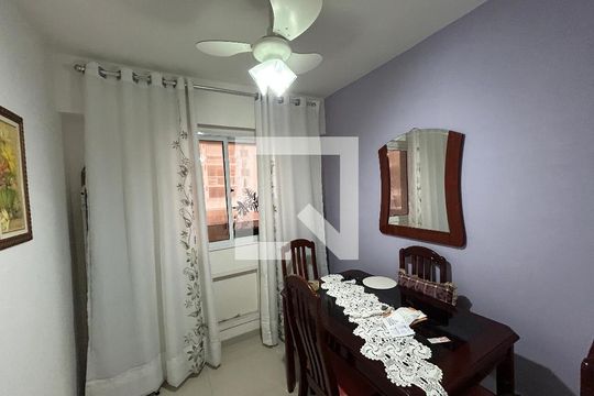 Quarto 1 de apartamento para alugar com 3 quartos, 81m² em Vila Valqueire, Rio de Janeiro