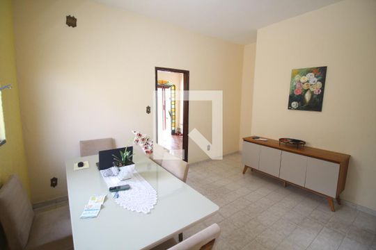 Copa de casa à venda com 3 quartos, 360m² em Novo Riacho, Contagem