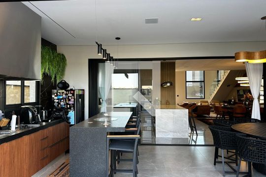 Sala de casa de condomínio para alugar com 3 quartos, 420m² em Loteamento Residencial Arborais, Campinas