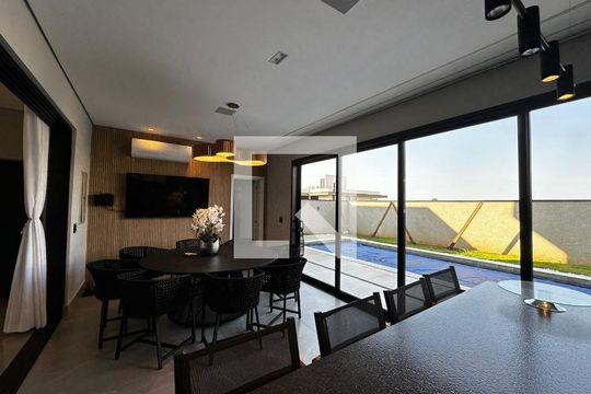 Cozinha de casa de condomínio para alugar com 3 quartos, 420m² em Loteamento Residencial Arborais, Campinas
