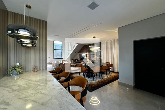Sala de casa de condomínio para alugar com 3 quartos, 420m² em Loteamento Residencial Arborais, Campinas