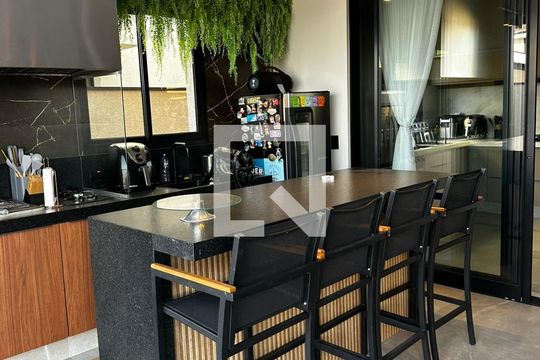 Cozinha de casa de condomínio para alugar com 3 quartos, 420m² em Loteamento Residencial Arborais, Campinas
