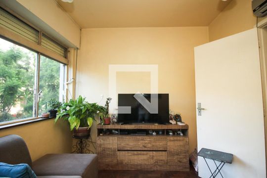Sala de apartamento à venda com 3 quartos, 105m² em Cidade Baixa, Porto Alegre