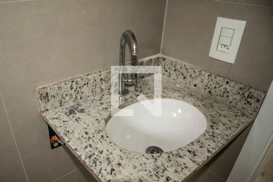 Banheiro de kitnet/studio à venda com 1 quarto, 43m² em Vila da Saúde, São Paulo