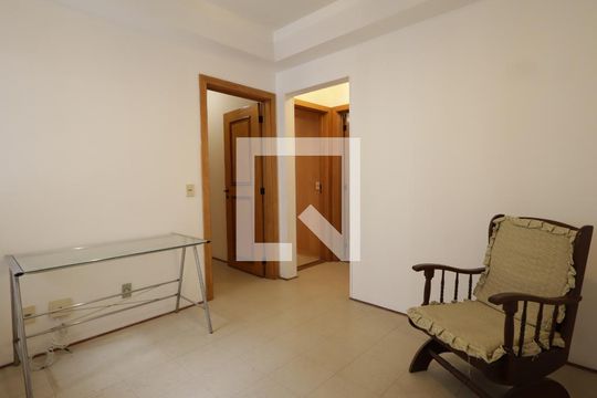 Sala intima de apartamento à venda com 4 quartos, 212m² em Jardim Vitoria Regia, São Paulo