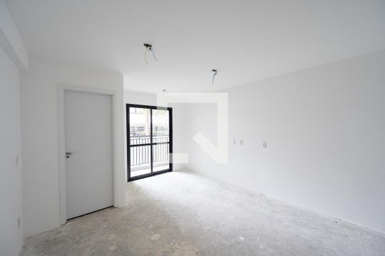 Sala/Quarto de kitnet/studio à venda com 1 quarto, 30m² em Vila da Saúde, São Paulo