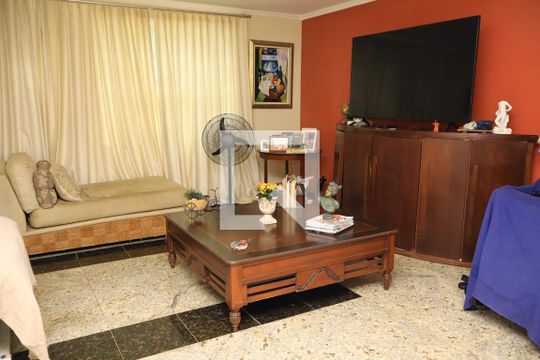 Sala de casa de condomínio para alugar com 5 quartos, 600m² em Itapuã, Salvador