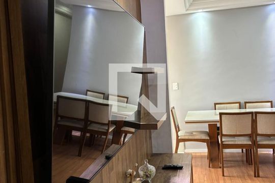 Sala de apartamento à venda com 3 quartos, 82m² em Santa Terezinha, Santo André