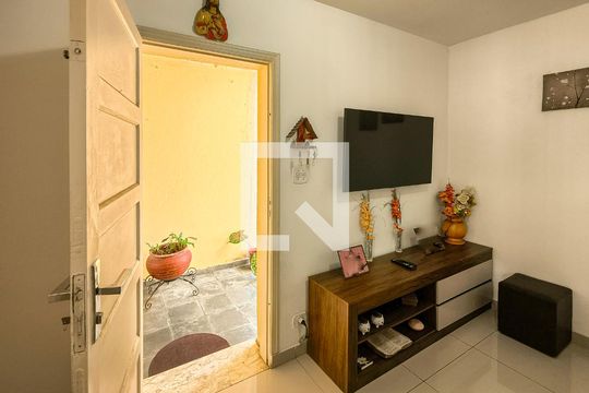 Casa à venda com 3 quartos, 160m² em Veleiros, São Paulo