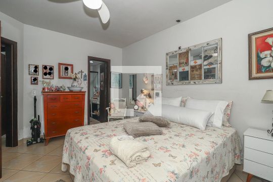 Quarto Suíte de casa à venda com 3 quartos, 226m² em Sarandi, Porto Alegre