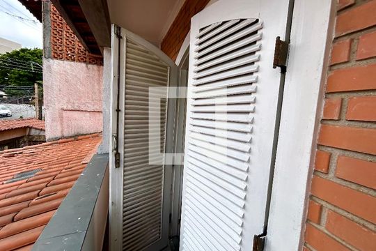 Varanda da Suíte  de casa à venda com 3 quartos, 300m² em Jardim Vila Galvao, Guarulhos