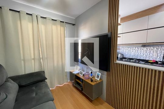 Sala de apartamento para alugar com 2 quartos, 49m² em Recanto Vista Alegre, Cotia