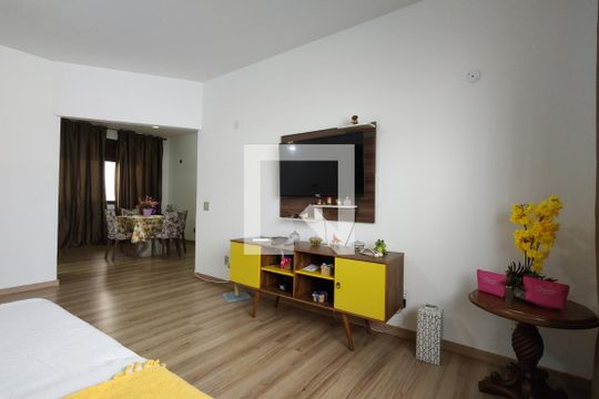 Sala de casa à venda com 3 quartos, 742m² em Taquara, Rio de Janeiro