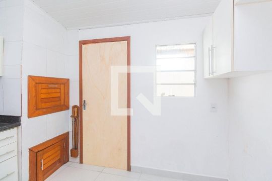 Cozinha  de casa de condomínio à venda com 2 quartos, 98m² em Morro Santana, Porto Alegre