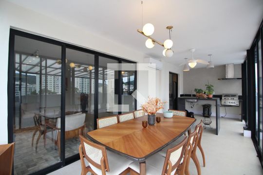 Varanda Gourmet de apartamento para alugar com 4 quartos, 300m² em Freguesia (jacarepaguá), Rio de Janeiro