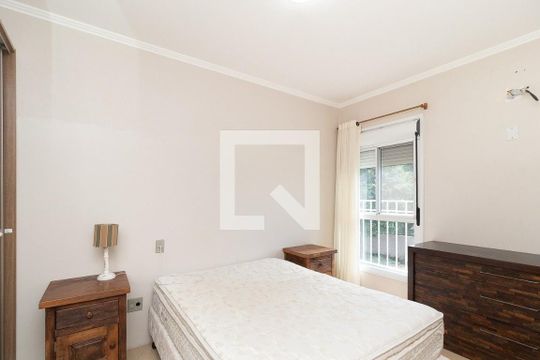 Quarto 1 de apartamento para alugar com 3 quartos, 77m² em Cristal, Porto Alegre