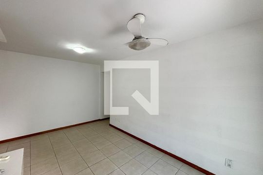 Sala de apartamento para alugar com 3 quartos, 111m² em Botafogo, Rio de Janeiro
