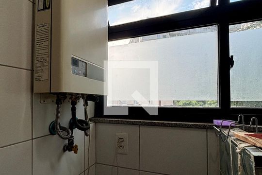 Área de serviço de apartamento para alugar com 3 quartos, 111m² em Botafogo, Rio de Janeiro