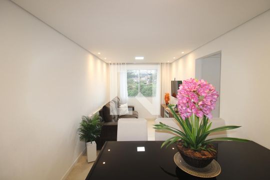 Sala de apartamento para alugar com 2 quartos, 49m² em Jardim Peri, São Paulo