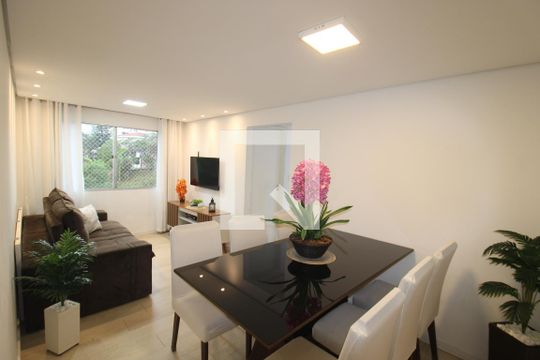 Sala de apartamento para alugar com 2 quartos, 49m² em Jardim Peri, São Paulo