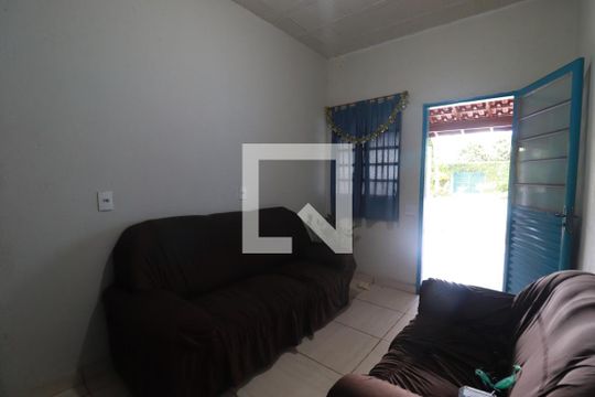Sala de casa para alugar com 2 quartos, 360m² em Parque Residencial Candido Portinari, Ribeirão Preto