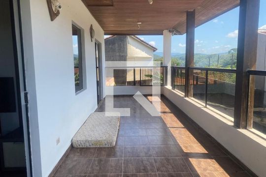 Varanda de casa para alugar com 5 quartos, 360m² em Jardim Mar e Ceu, Guarujá
