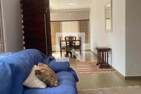 Sala de casa para alugar com 5 quartos, 360m² em Jardim Mar e Ceu, Guarujá