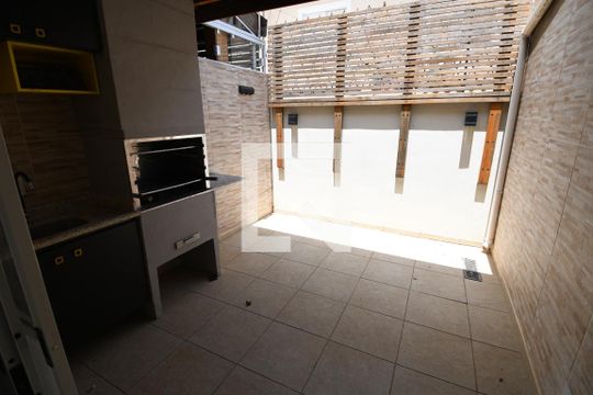 Varanda gourmet de casa de condomínio à venda com 3 quartos, 80m² em Parque Imperador, Campinas