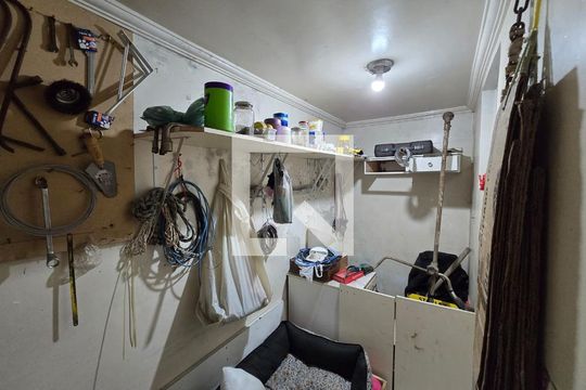Despensa da Garagem/ Casa 01 de casa à venda com 5 quartos, 250m² em Parque Continental Ii, Guarulhos