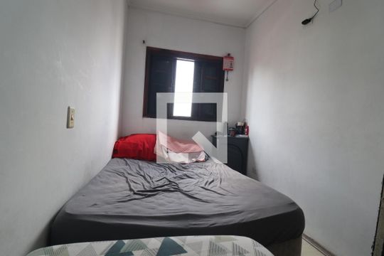 Quarto 2 de casa à venda com 2 quartos, 60m² em Utinga, Santo André