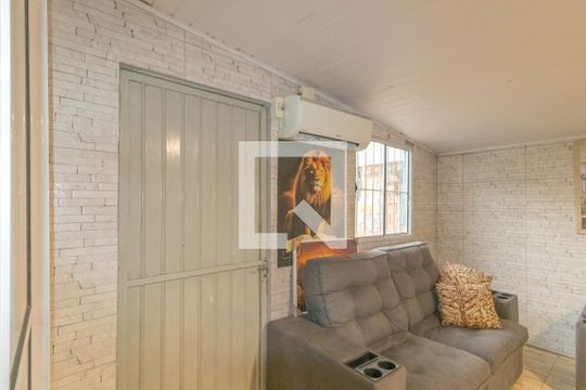 Sala de casa à venda com 3 quartos, 200m² em Guajuviras, Canoas