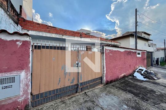 Fachada da casa de casa à venda com 4 quartos, 180m² em Parque Imperador, Campinas