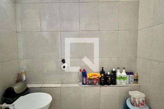 Banheiro de casa à venda com 4 quartos, 180m² em Parque Imperador, Campinas