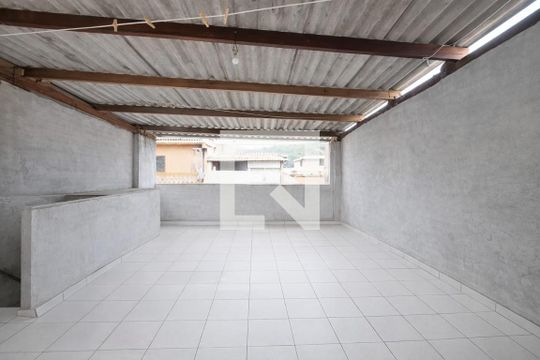 Varanda de casa à venda com 3 quartos, 70m² em Jardim Roberto, Osasco