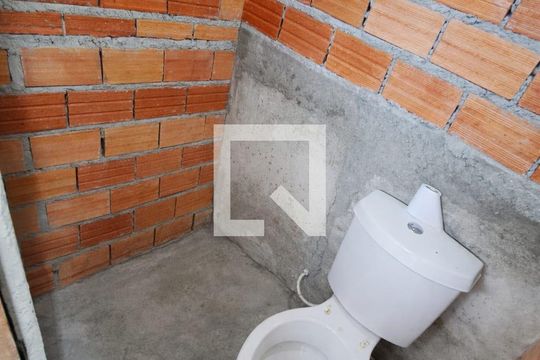 Banheiro 4 de casa à venda com 3 quartos, 70m² em Jardim Roberto, Osasco