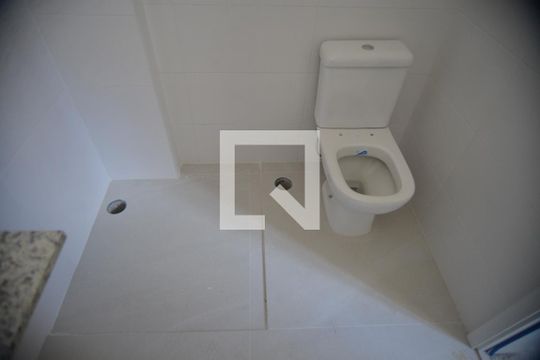 Banheiro da Suíte de apartamento à venda com 1 quarto, 51m² em Parque das Nações, Santo André