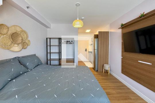 Quarto  de kitnet/studio à venda com 1 quarto, 27m² em Santo Amaro, São Paulo