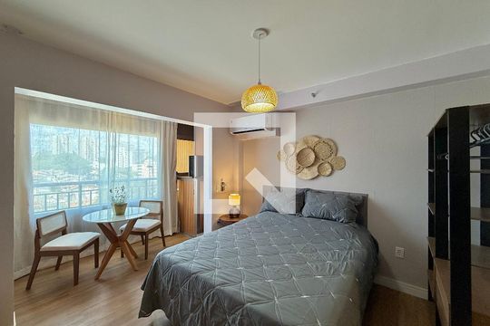 Quarto  de kitnet/studio à venda com 1 quarto, 27m² em Santo Amaro, São Paulo