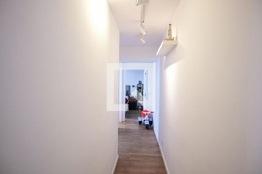 Corredor de apartamento à venda com 2 quartos, 56m² em Vila Sonia do Taboao, Taboão da Serra