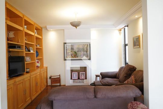 Sala de TV de apartamento para alugar com 4 quartos, 370m² em Vila Regente Feijó, São Paulo