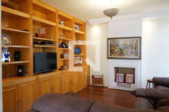 Sala de TV de apartamento para alugar com 4 quartos, 370m² em Vila Regente Feijó, São Paulo