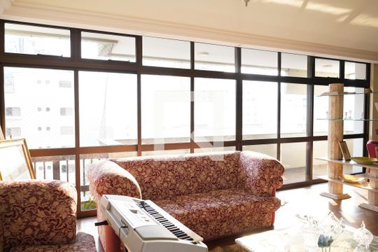 Sala  de apartamento para alugar com 4 quartos, 370m² em Vila Regente Feijó, São Paulo