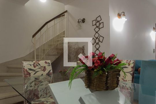 Sala de casa para alugar com 3 quartos, 400m² em Jardim Sao Luis, São Bernardo do Campo