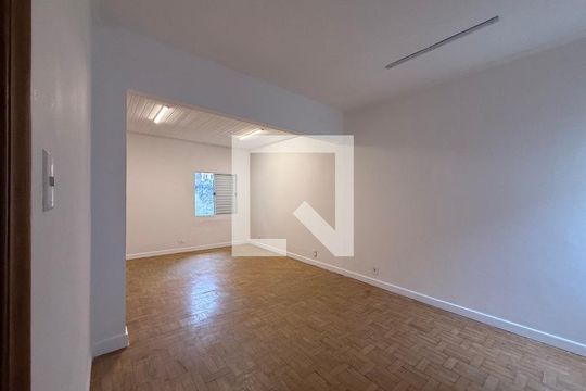 Quarto 2 de casa para alugar com 3 quartos, 100m² em Vila Buarque, São Paulo