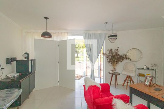 Sala 2 de casa para alugar com 2 quartos, 200m² em Harmonia, Canoas