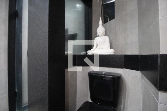 Banheiro da Suíte 2 de apartamento para alugar com 3 quartos, 200m² em Moinhos de Vento, Porto Alegre