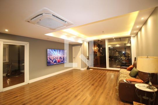 Sala de apartamento para alugar com 3 quartos, 200m² em Moinhos de Vento, Porto Alegre